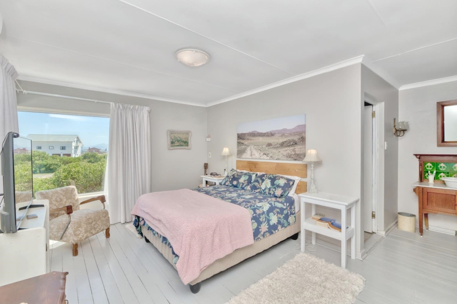 3 Bedroom Property for Sale in De Kelders Western Cape